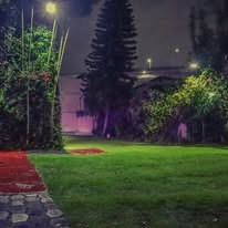 Salón de Jardín Santa María con iluminación